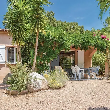 Casa vacanze Two-bedroom Holiday In Ste Lucie De P.vecchio Mangialla